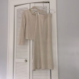 Gorgeous sweater set!